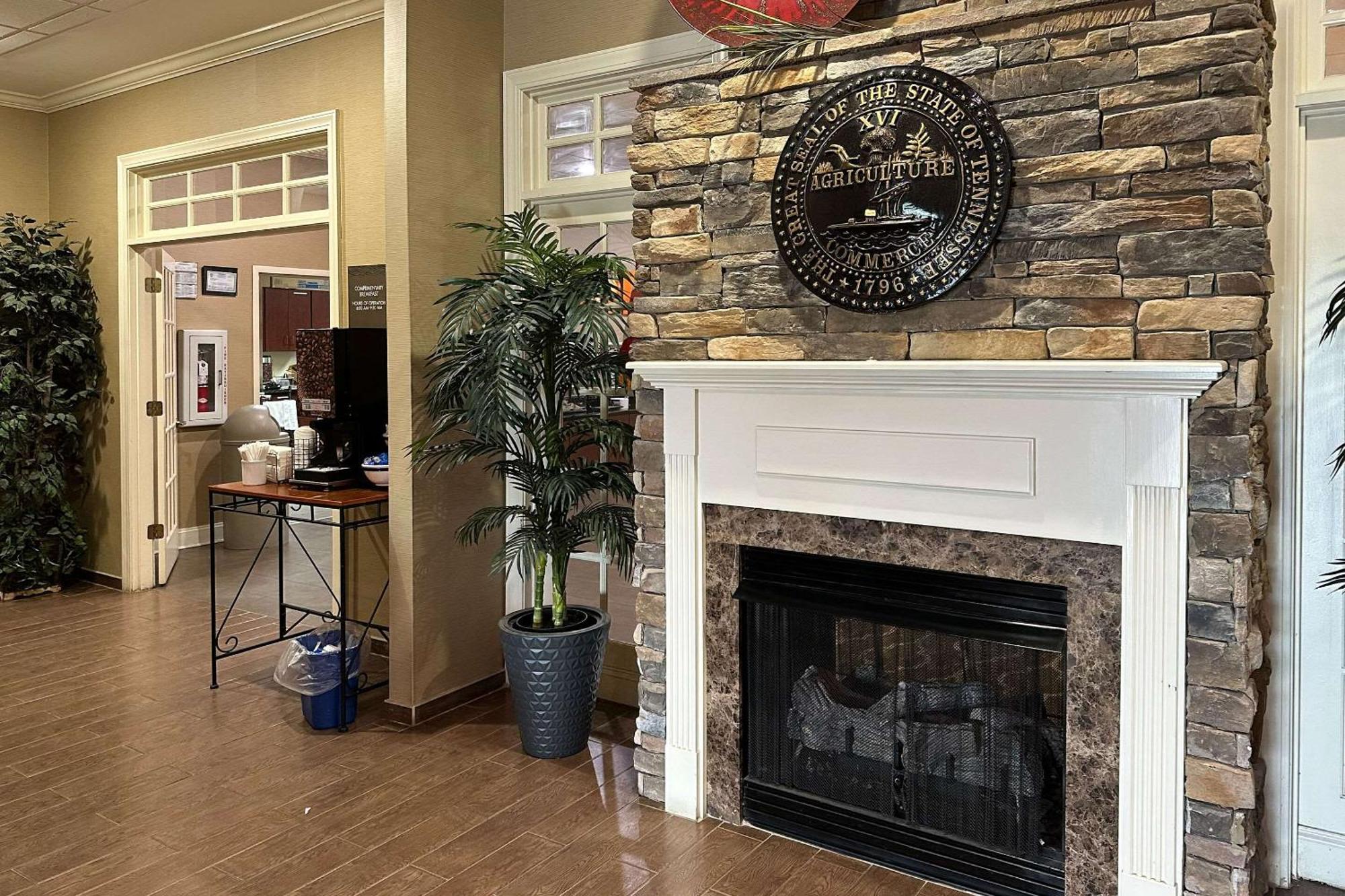 Comfort Inn & Suites Rogersville Buitenkant foto